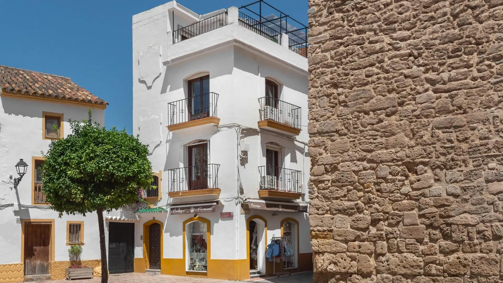 Encantadora Casa En El Casco Antiguo De Marbella